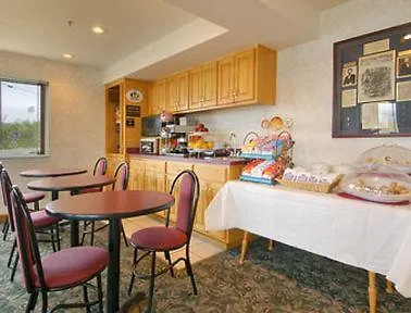Super 8 By Wyndham West Middlesex/Sharon Area 