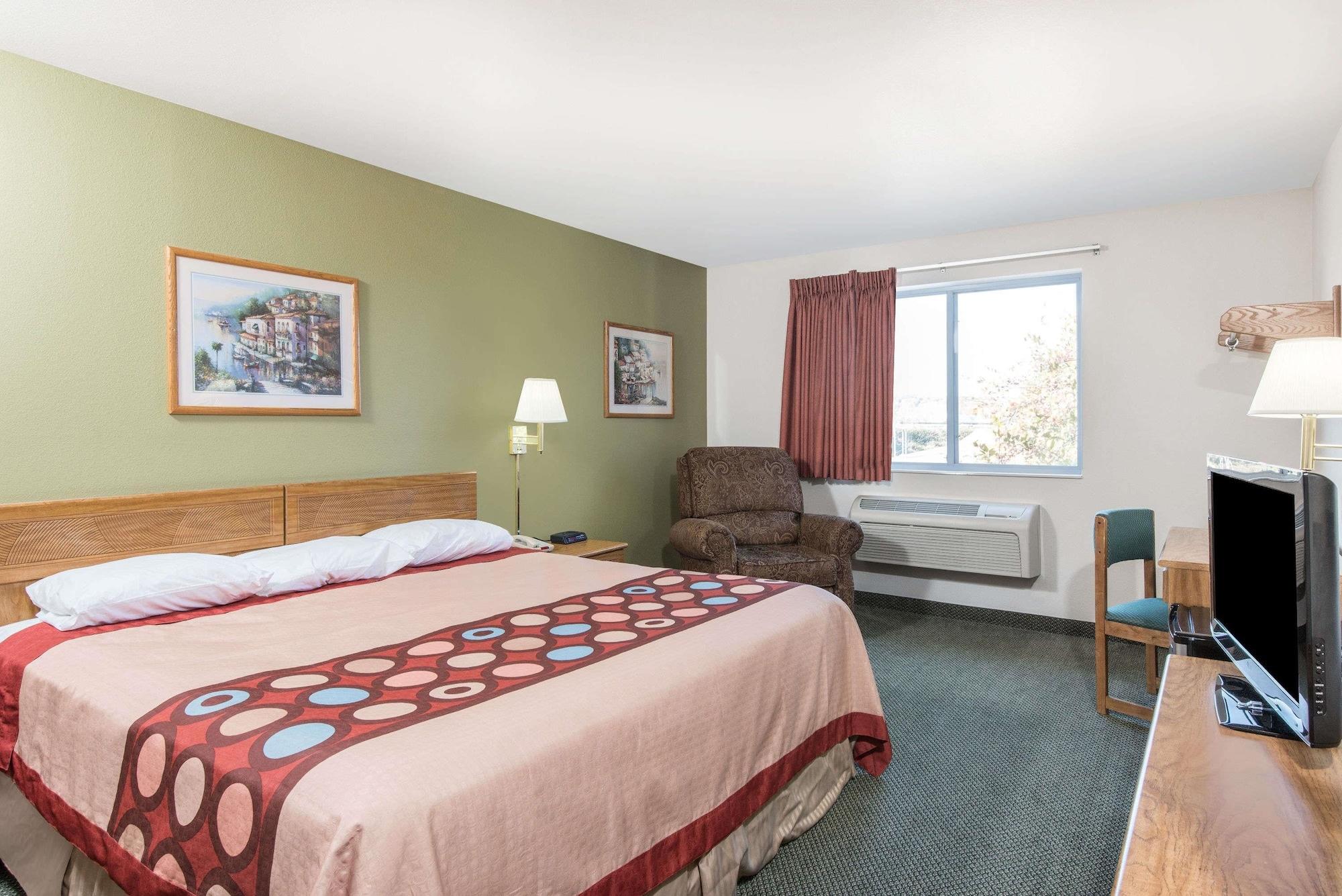 Hotel Super 8 By Wyndham West Middlesex/sharon Area