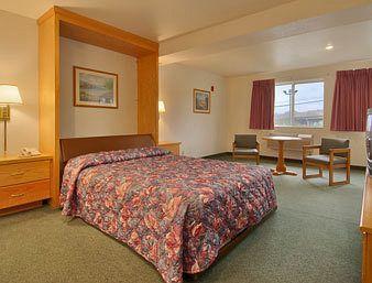 Hotel Super 8 By Wyndham West Middlesex/sharon Area