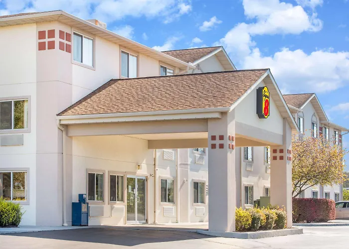 Super 8 By Wyndham West Middlesex/Sharon Area