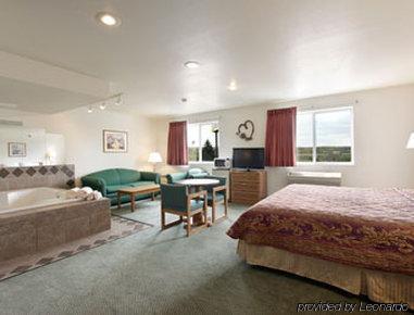 Hotel Super 8 By Wyndham West Middlesex/sharon Area